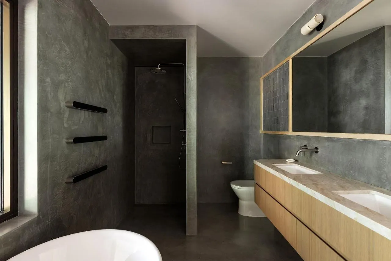 Moonrise - 4 Bedroom Designer Home Above Wategos Beach Byron Bay 0*,  Australia